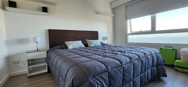 Puerto Madero 38th Floor River View In Front of the Hilton