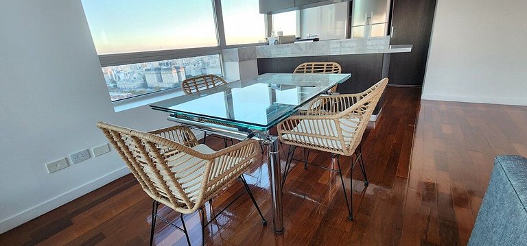 Puerto Madero 38th Floor River View In Front of the Hilton