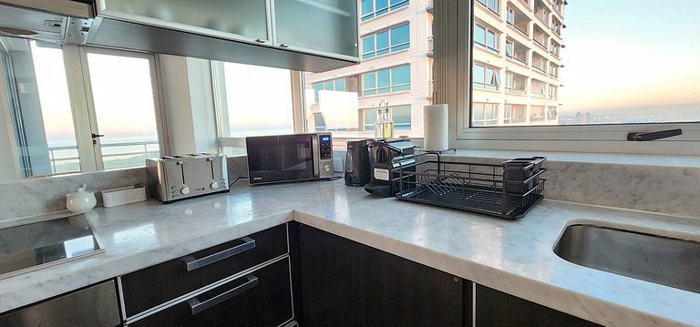 Puerto Madero 38th Floor River View In Front of the Hilton