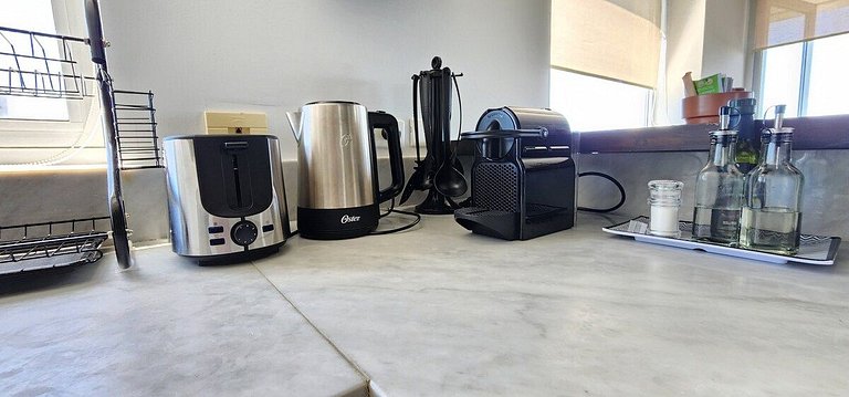 Puerto Madero 20th Floor River View in front of Hilton