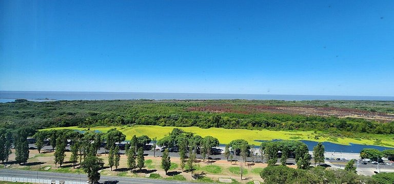 Puerto Madero 20th Floor River View in front of Hilton