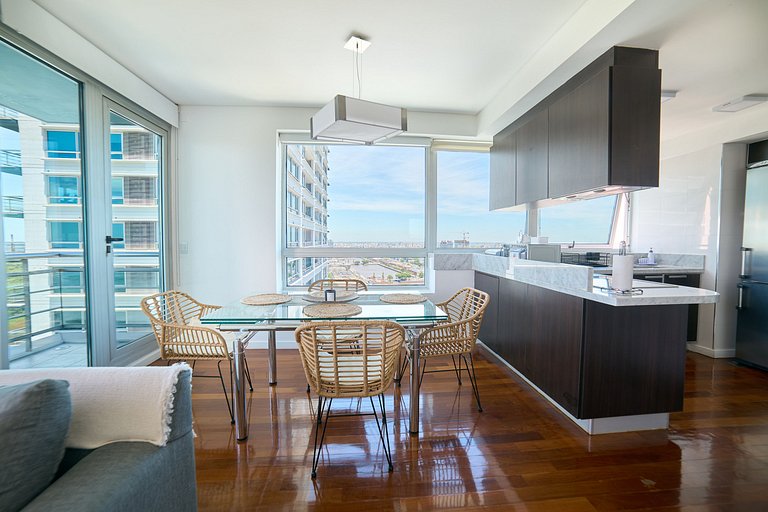 Puerto Madero 38th Floor River View In Front of the Hilton