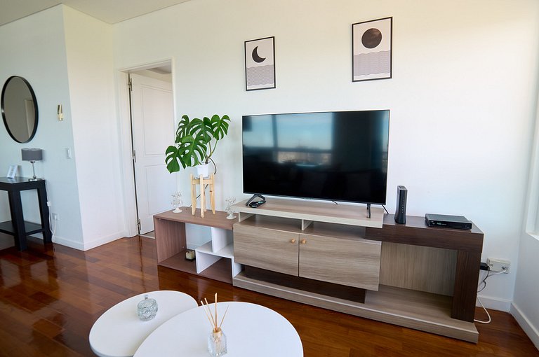 Puerto Madero 38th Floor River View In Front of the Hilton