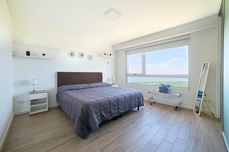 Puerto Madero 38th Floor River View In Front of the Hilton