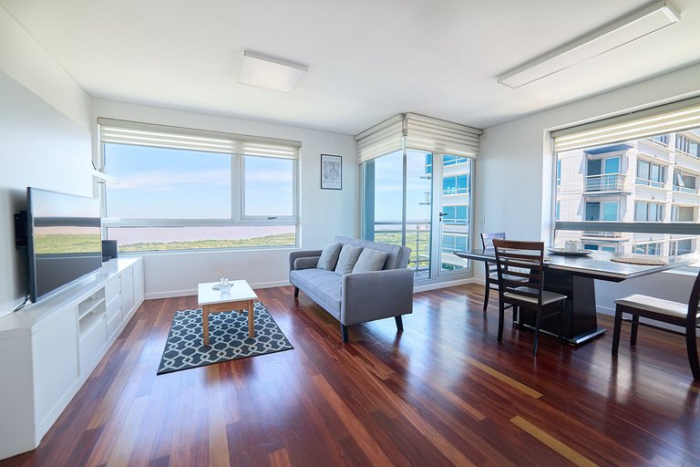 Puerto Madero 40th Floor River View 67 sqm