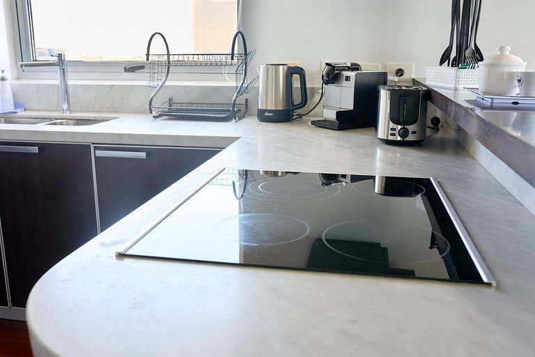 Puerto Madero 20th Floor River View in front of Hilton