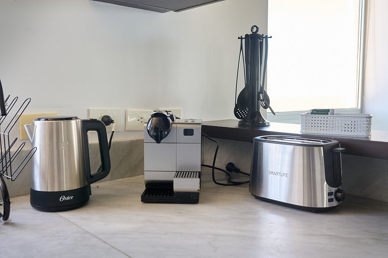 Puerto Madero 20th Floor River View in front of Hilton