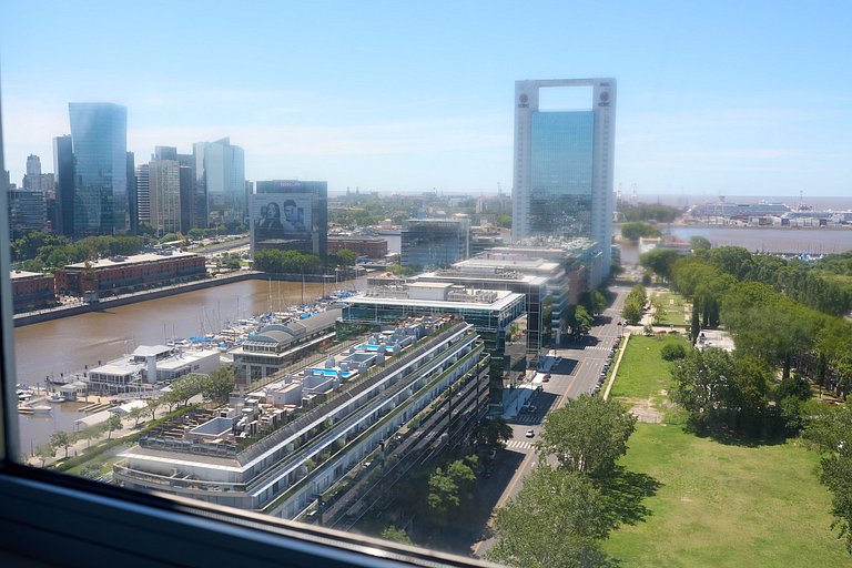 Puerto Madero 20th Floor River View in front of Hilton