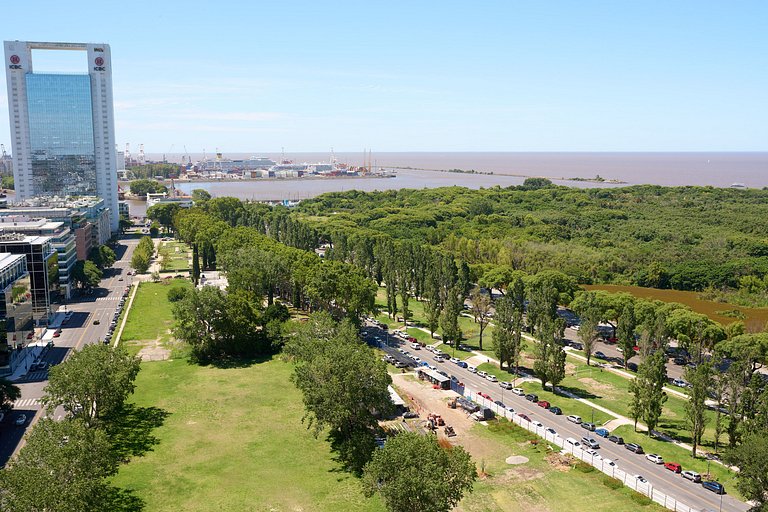 Puerto Madero 20th Floor River View in front of Hilton