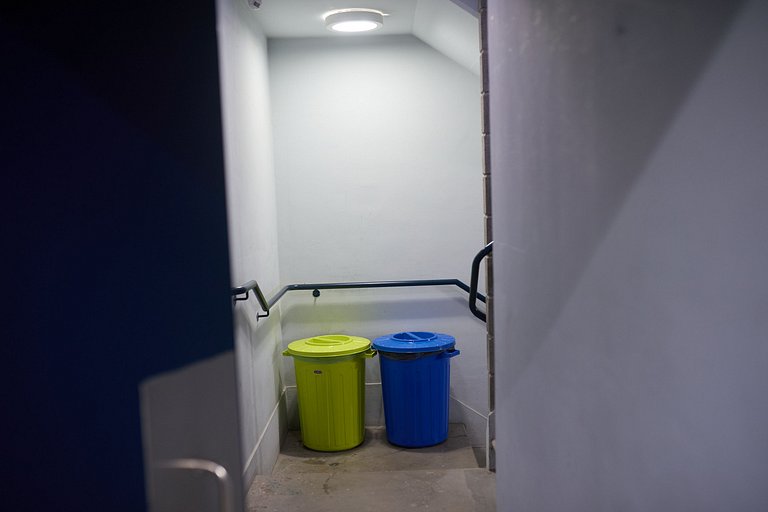 Puerto Madero 20th Floor River View in front of Hilton