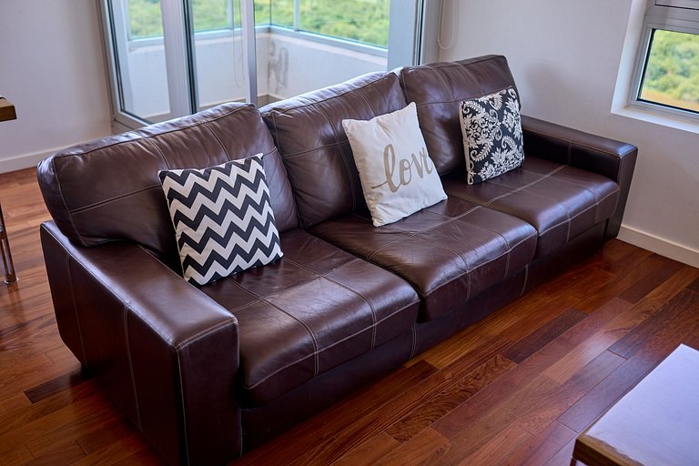 Puerto Madero 20th Floor River View in front of Hilton