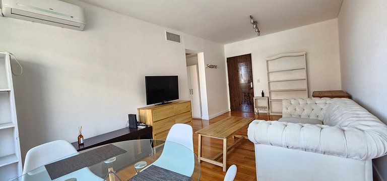 1BR Puerto Madero Pool View al lado Hotel Madero
