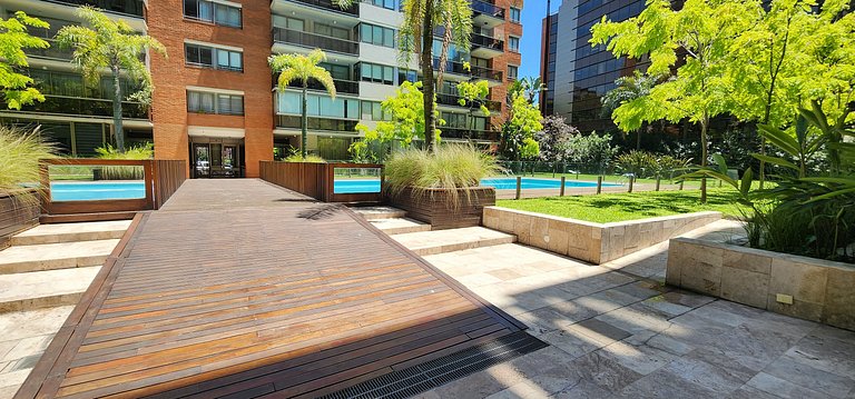 1BR Puerto Madero Pool View al lado Hotel Madero